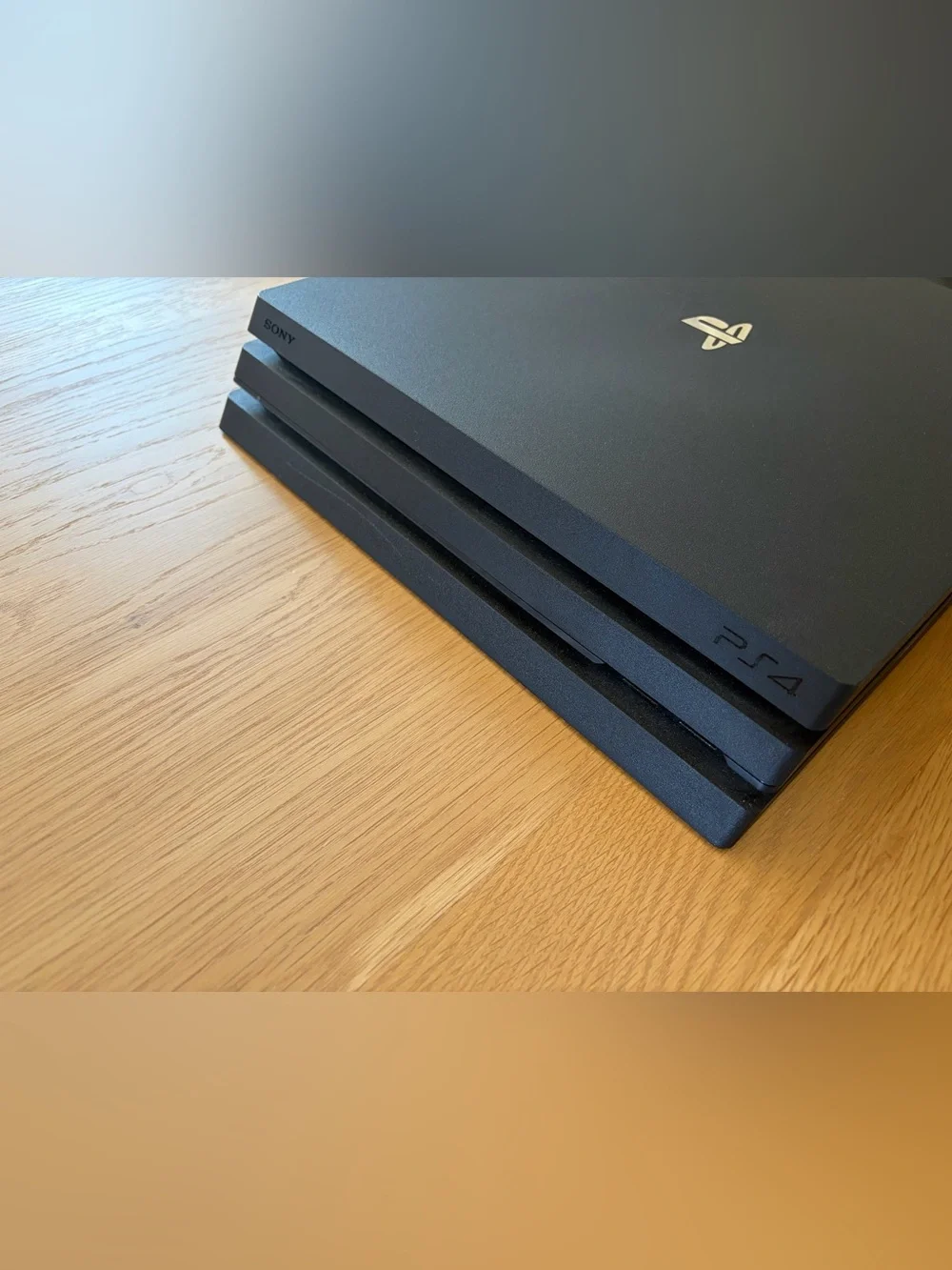 Sony PS4 Pro PlayStation 4 Pro in Jet Black with Controller + Call of Duty WWII